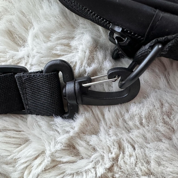 Adidas Festival crossbody - Picture 4 of 10